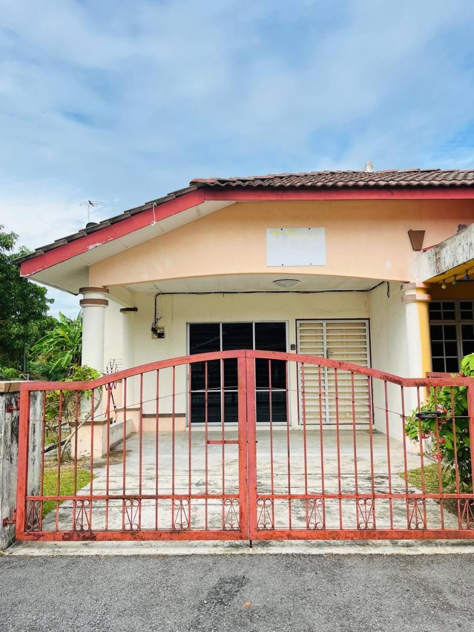 Sofea Homestay Ipoh Buitenkant foto